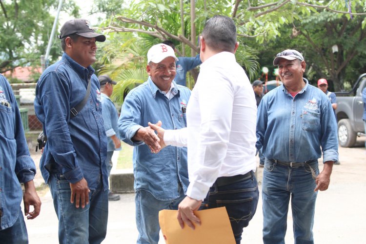 Cumple Eder Rodríguez  acuerdos  con Sindicato del Sistema de Agua