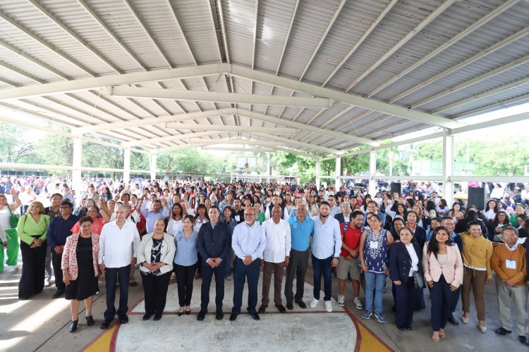 Capacita Jiutepec a más de 900  docentes en jornada académica