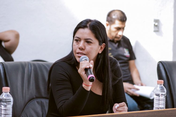 Gobierno de José Luis Urióstegui refrenda compromiso con el talento con más becas