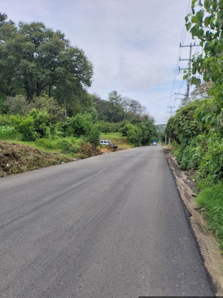 Avanza rehabilitación del camino  de Metepec hacia Tetela del Volcán