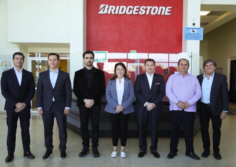 Margarita González visitó una empresa  llantera; conoció planes de crecimiento