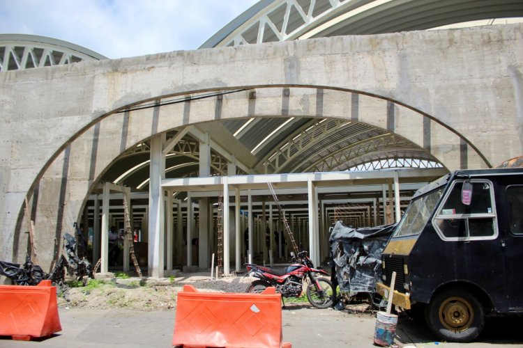 Continúa reconstrucción  en el mercado de Cuautla