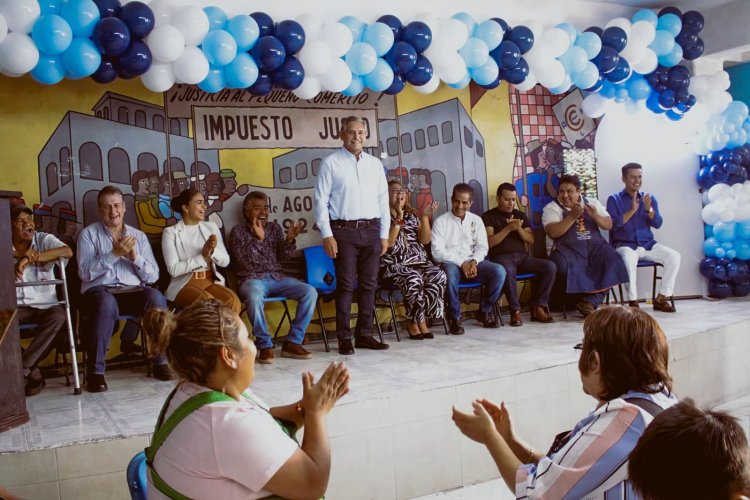 Celebró el alcalde Urióstegui  a los comerciantes del ALM