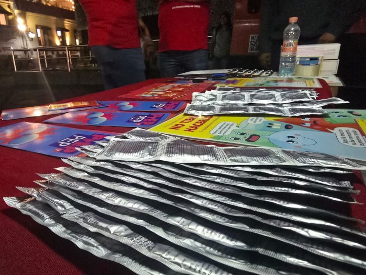 "Hazlo de Noche", servicios gratuitos de salud sexual aplicados en la capital