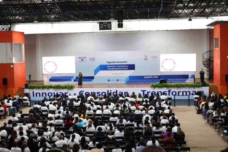 Refrendó UAEM compromiso  social a través de la docencia