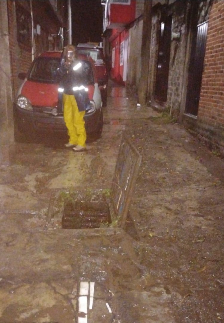 Decenas de casas, afectadas en  colonias capitalinas por la lluvia