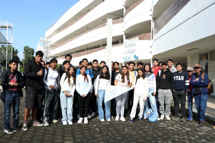 Recibió FCQeI a alumnos  de nuevo ingreso con rally