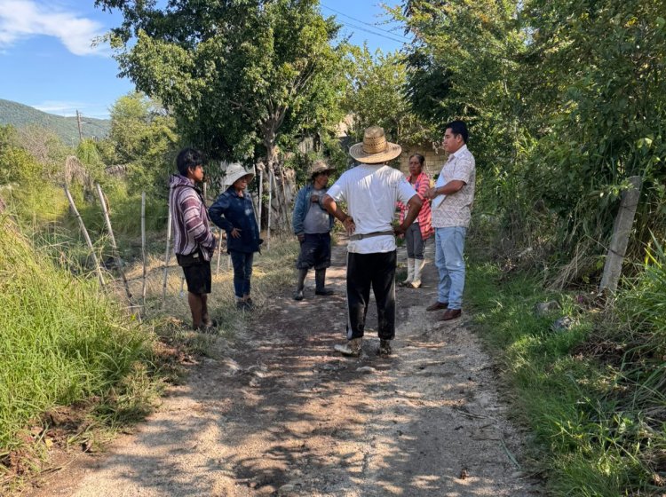Apoya Eder Rodríguez a viveristas  afectados por lluvias en Jiutepec
