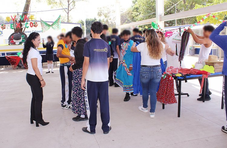 Sipinna llevó a cabo  kermés en el Cobaem