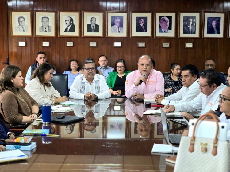 Se sientan IEBEM y SNTE por pago pendiente a profesores