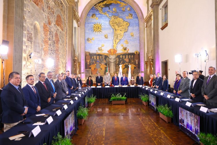 Presente UAEM en instalación de Comisión Nacional de Aprendizaje para Toda la Vida