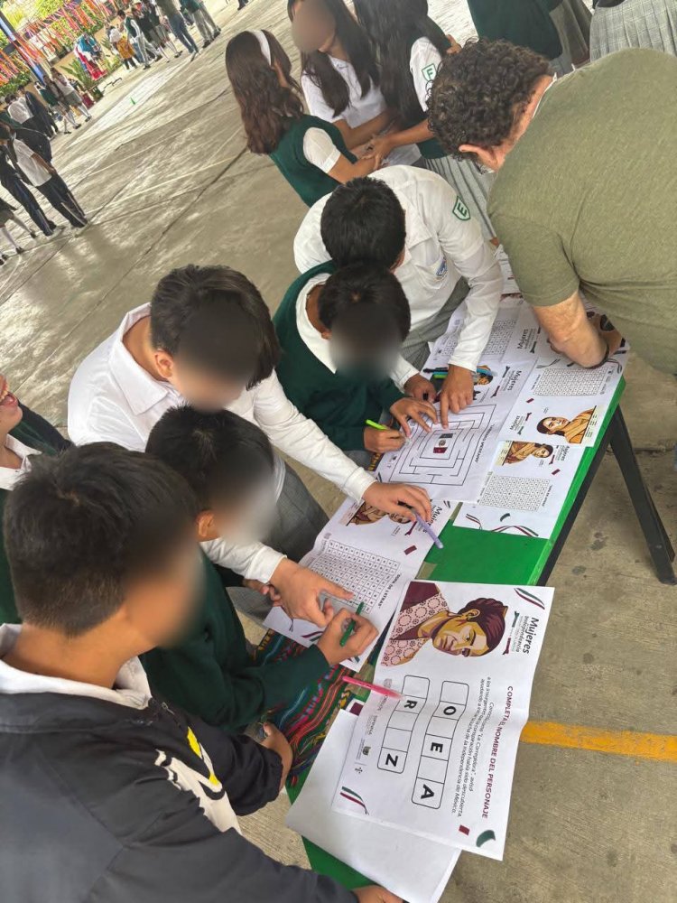 Exitosa, la kermés patria del SIPINNA en planteles