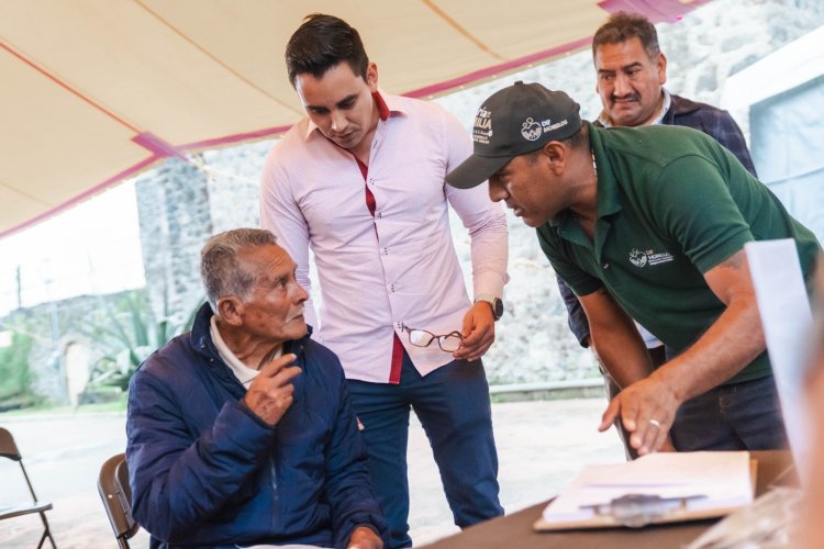 Con "Visión Diferente", SEDIF sigue  dando apoyo con lentes a mayores