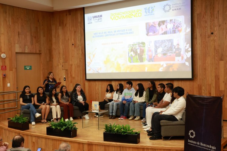 Estudiantes del Cobaem publicaron  textos científicos en revista de UNAM