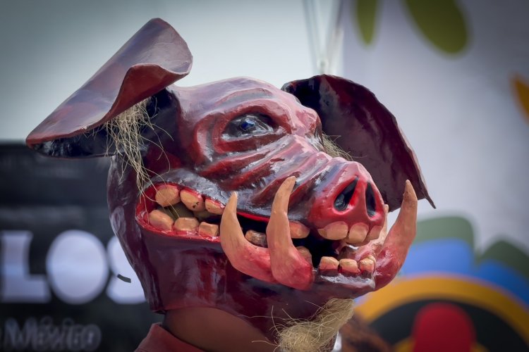 Se promueve la tradición de las mojigangas en Zacualpan