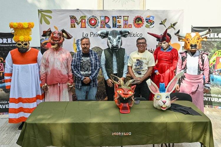 Se promueve la tradición de las mojigangas en Zacualpan