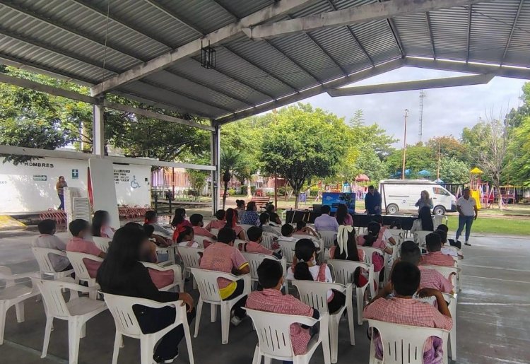 Va unidad móvil de Comisión  de Búsqueda a Puente De Ixtla