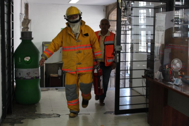 Hubo incendio simulado en  Palacio de Gobierno estatal