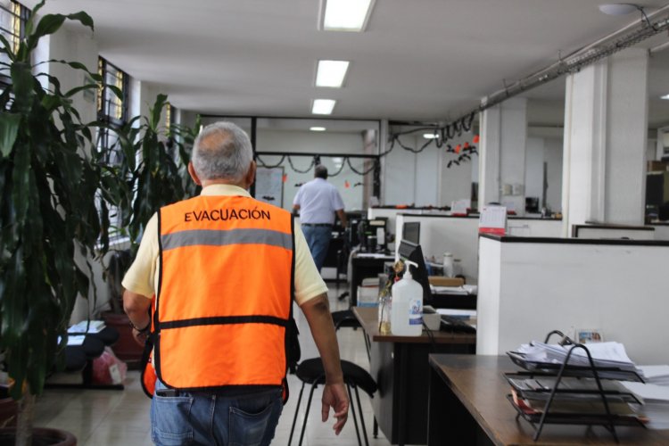 Hubo incendio simulado en  Palacio de Gobierno estatal