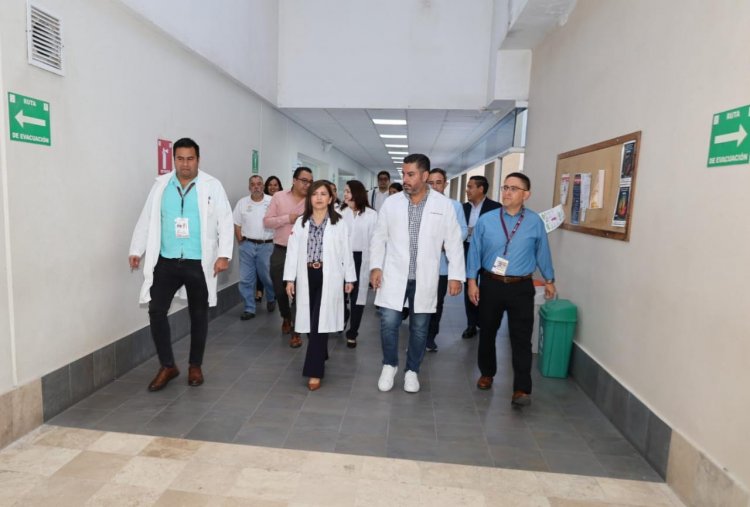 Mayor capacitación en salud con clausura de diplomados