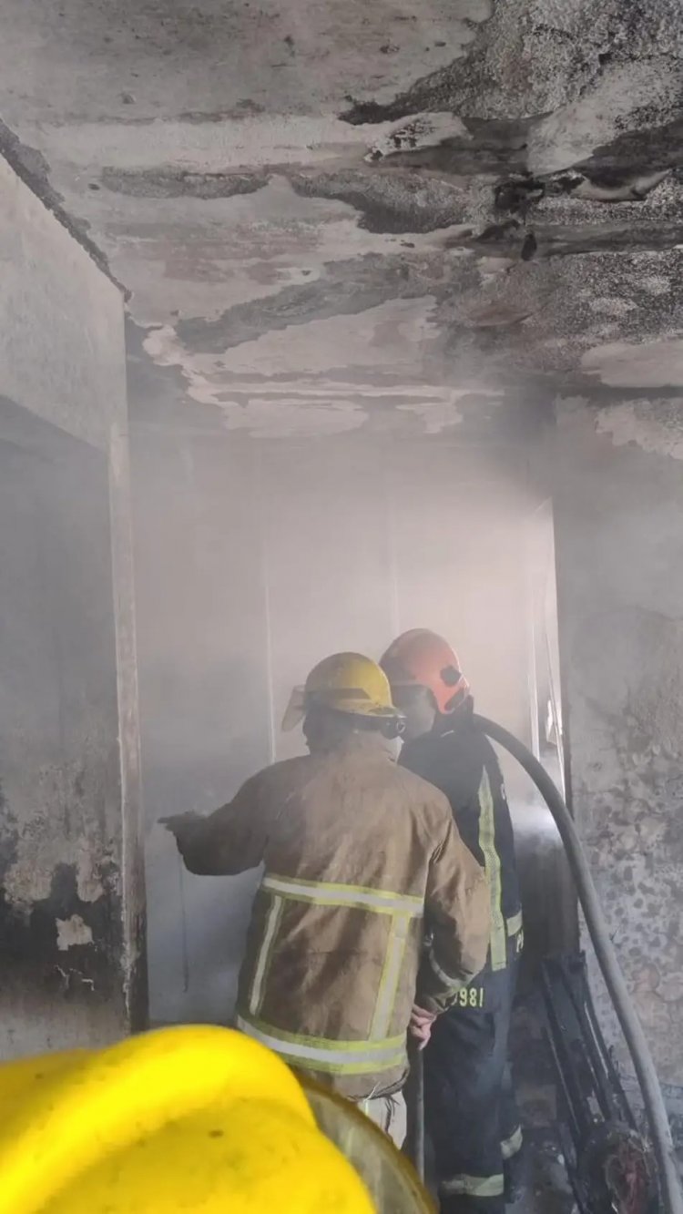 Se prendió vivienda en Lomas de  Cortés; intervinieron los bomberos