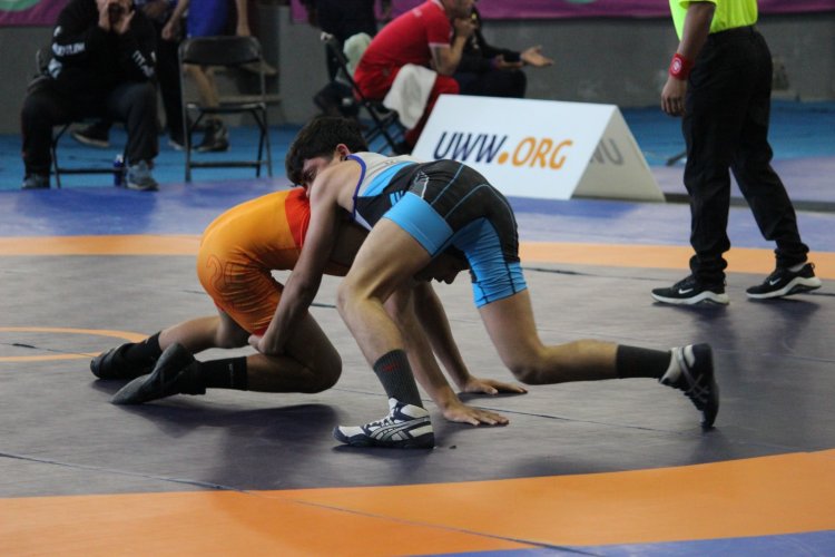 Destacan morelenses en Gran  Prix de luchas asociadas de 2025