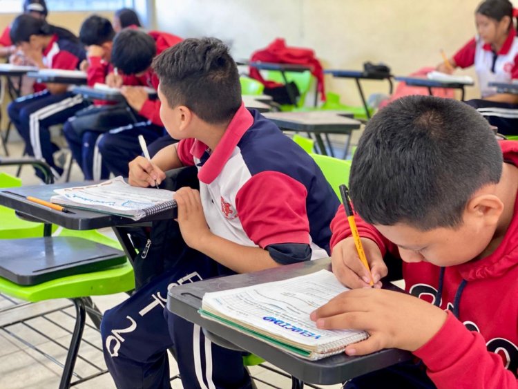 Libertad a directores para cambiar horarios por fríos