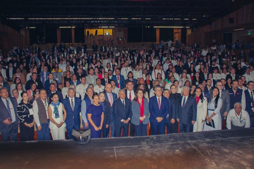 Da la bienvenida alcalde Urióstegui al  25 Congreso Nacional de Defensores