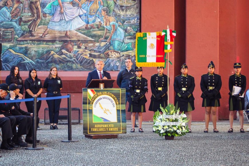 J. Luis Urióstegui resalta valor  y heroísmo del escuadrón 201