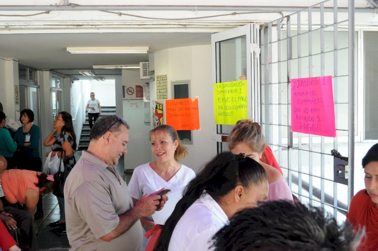 Con paro, fuerzan empleados  de salud el pago de quincena