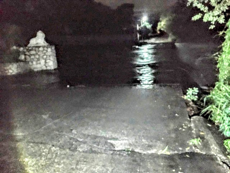 Vado de Oacalco,  cerrado por lluvias