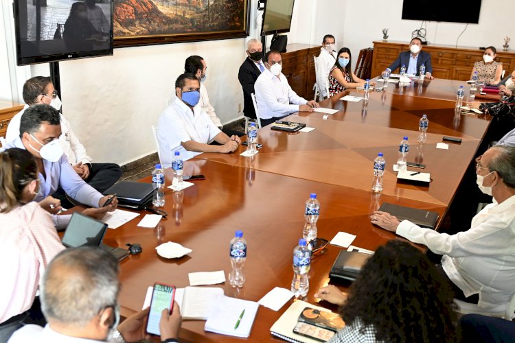 Solicita Cuauhtémoc a su gabinete reforzar las metas en su gobierno