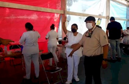 Finalmente, aplican 2a dosis para adultos mayores de P. de Ixtla