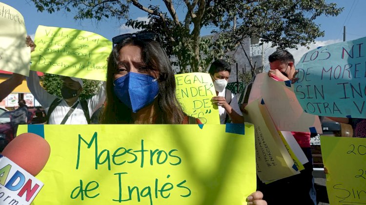 Maestros de inglés exigen su recontratación